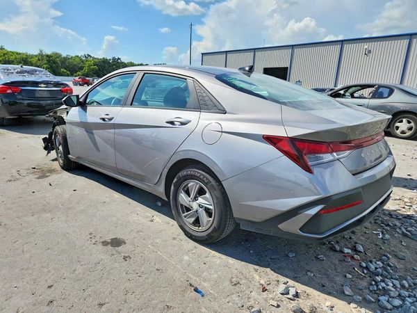 2024 HYUNDAI ELANTRA