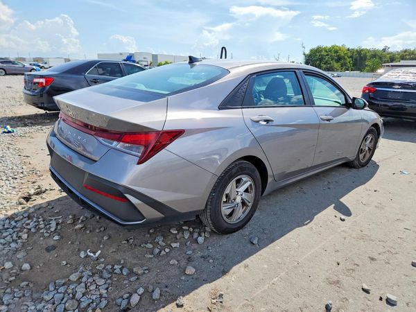 2024 HYUNDAI ELANTRA