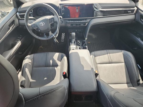 2025 TOYOTA CAMRY