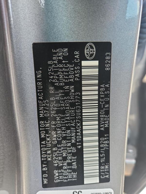2025 TOYOTA CAMRY