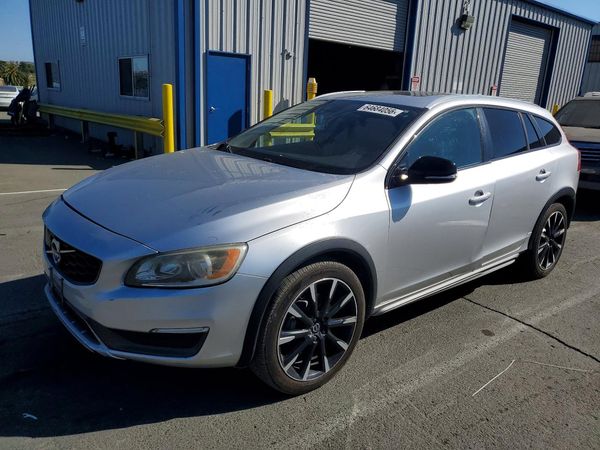 2016 VOLVO V60 CROSS COUNTRY