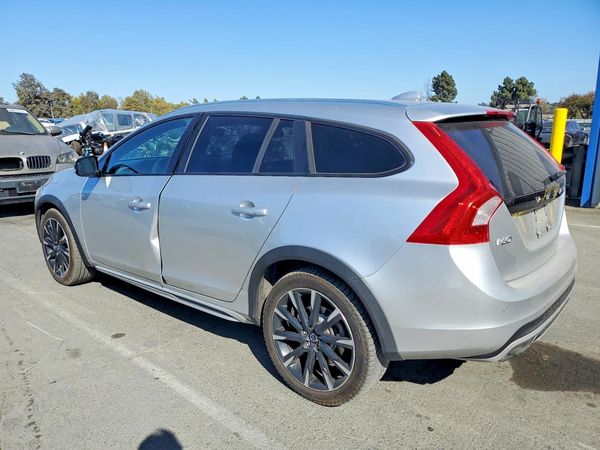2016 VOLVO V60 CROSS COUNTRY