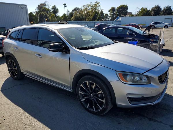2016 VOLVO V60 CROSS COUNTRY