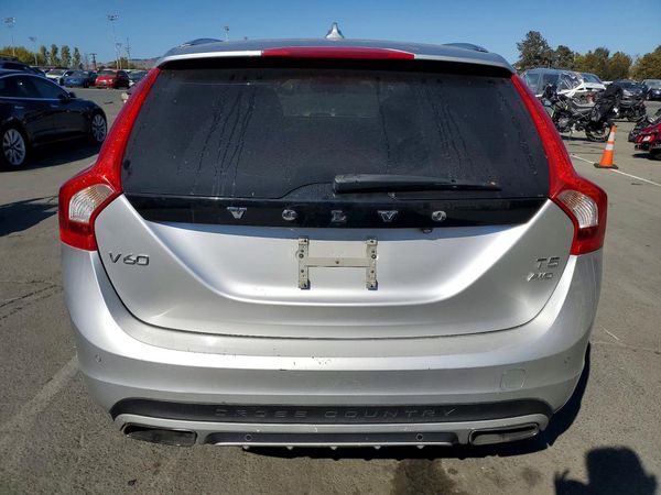 2016 VOLVO V60 CROSS COUNTRY