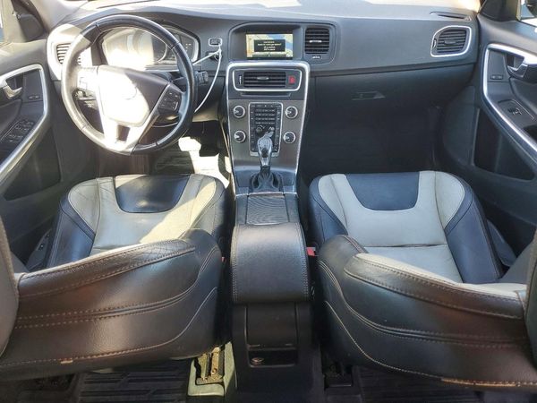 2016 VOLVO V60 CROSS COUNTRY
