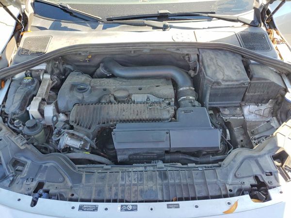 2016 VOLVO V60 CROSS COUNTRY