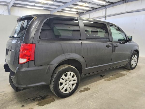 2020 DODGE GRAND CARAVAN SE