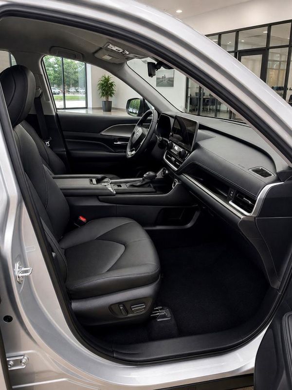 2025 TOYOTA GRAND HIGHLANDER