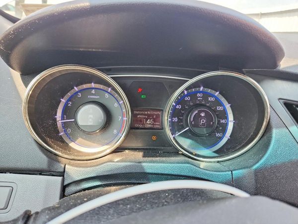 2012 HYUNDAI SONATA