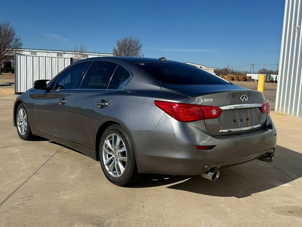 2015 INFINITI Q50
