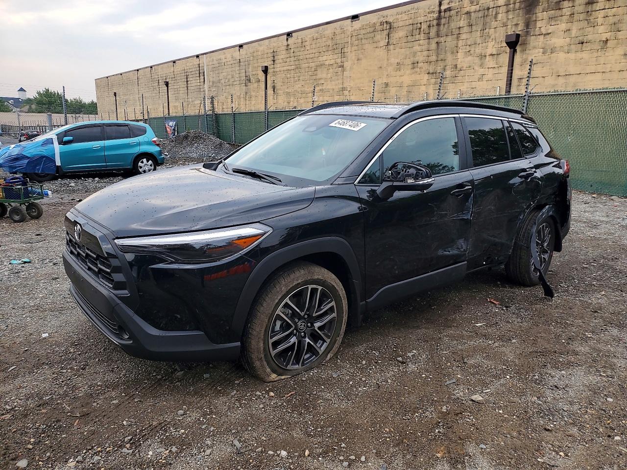 2026 TOYOTA COROLLA CROSS XLE