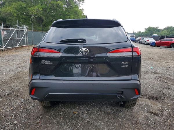 2026 TOYOTA COROLLA CROSS XLE