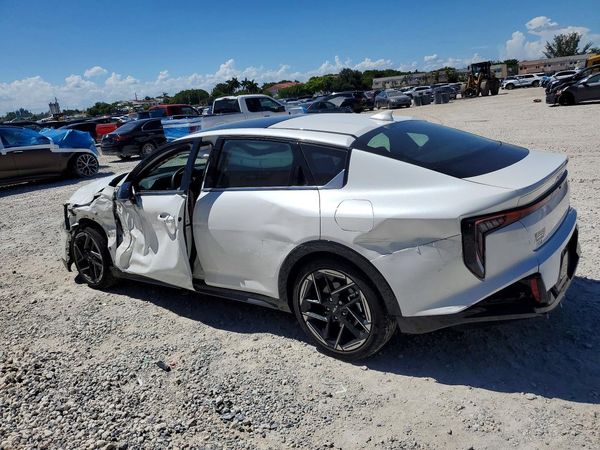 2026 KIA K4