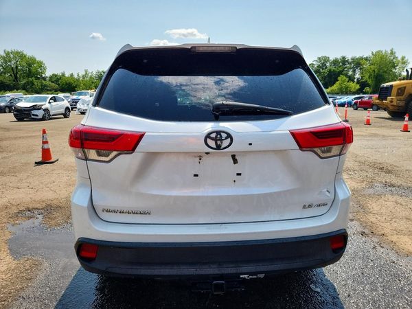 2019 TOYOTA HIGHLANDER