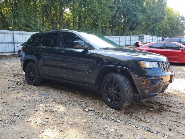 2019 JEEP GRAND CHEROKEE Laredo