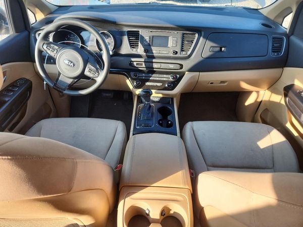 2015 KIA SEDONA GL - Middle-low