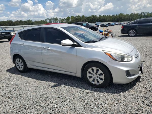 2015 HYUNDAI ACCENT