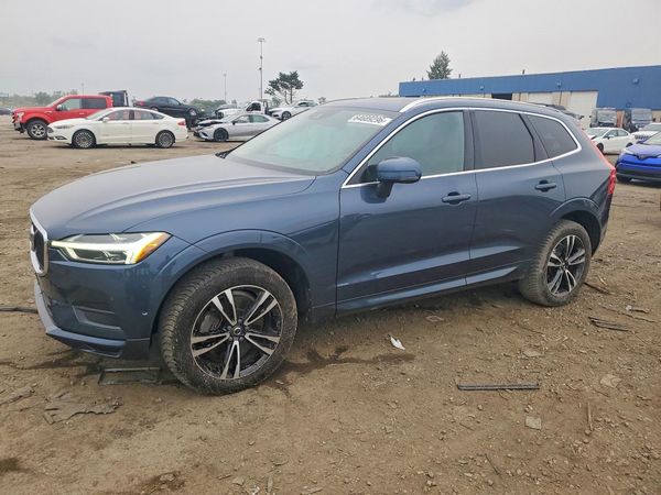 2019 VOLVO XC60 Momentum