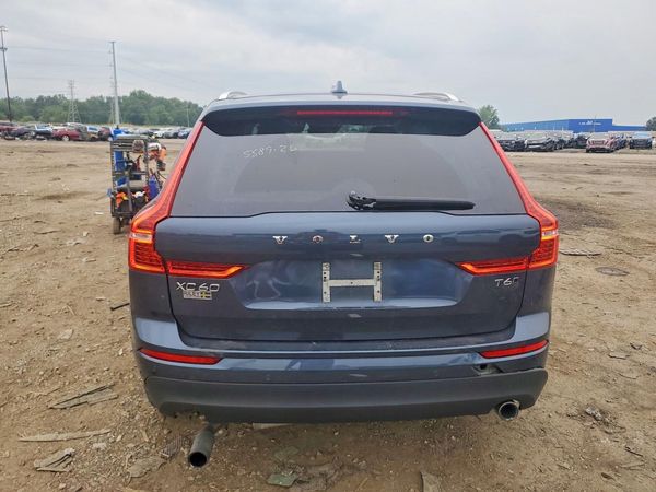 2019 VOLVO XC60 Momentum