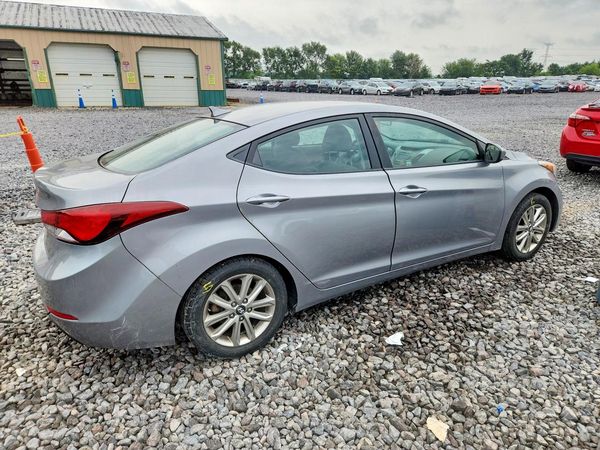 2014 HYUNDAI ELANTRA GLS (Middle)