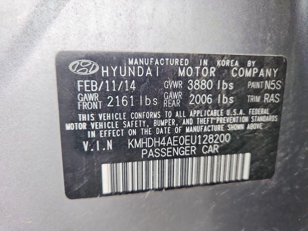 2014 HYUNDAI ELANTRA GLS (Middle)