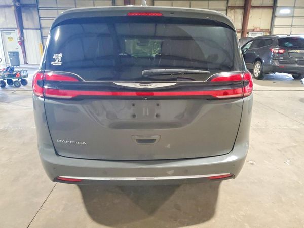 2022 CHRYSLER PACIFICA