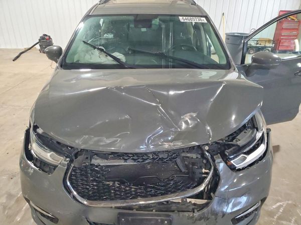 2022 CHRYSLER PACIFICA