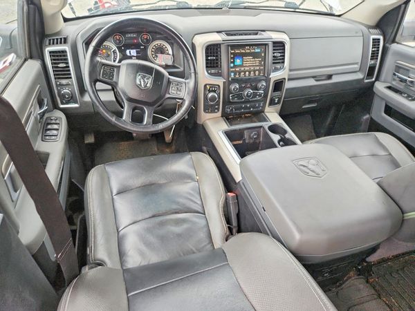 2015 RAM 1500 SLT