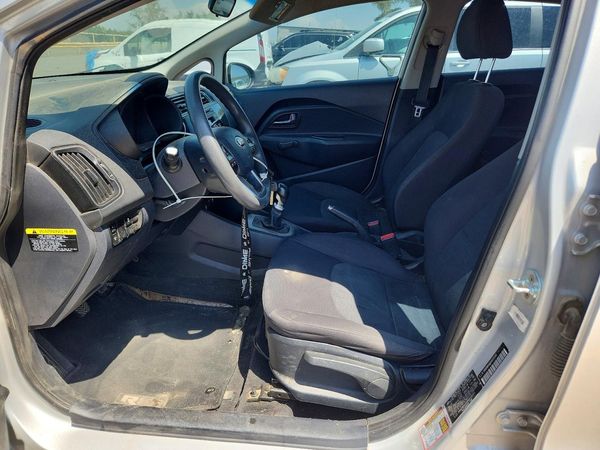 2017 KIA RIO
