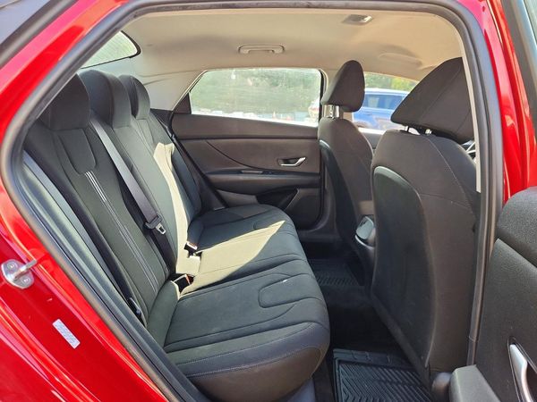 2023 HYUNDAI ELANTRA