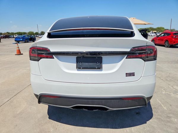 2026 TESLA MODEL X