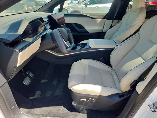 2026 TESLA MODEL X