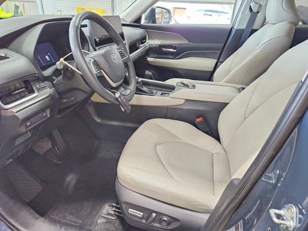 2024 TOYOTA GRAND HIGHLANDER