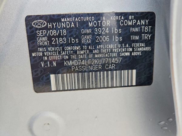 2019 HYUNDAI ELANTRA SE