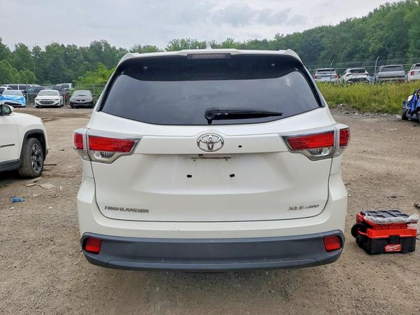 2015 TOYOTA HIGHLANDER