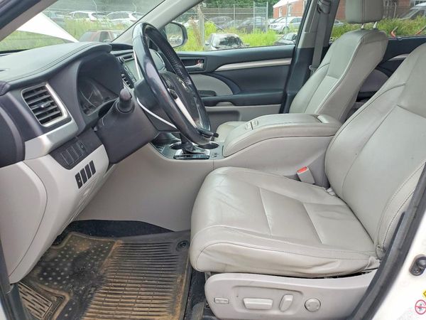 2015 TOYOTA HIGHLANDER