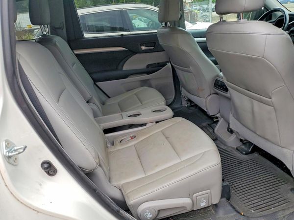 2015 TOYOTA HIGHLANDER