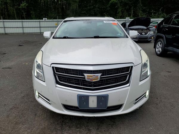 2016 CADILLAC XTS Luxury