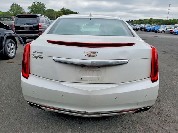 2016 CADILLAC XTS Luxury