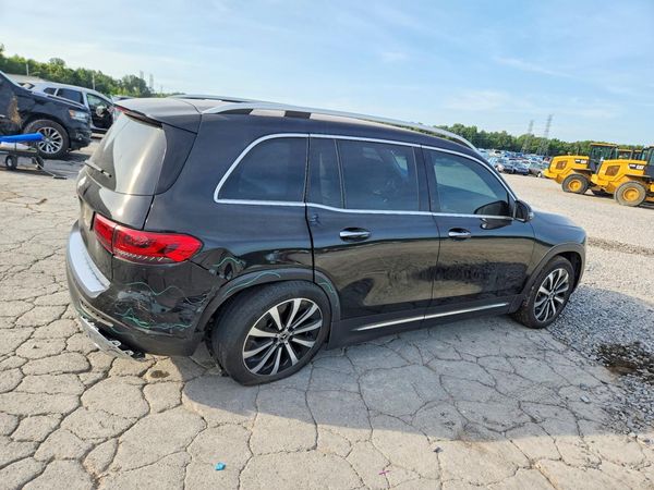 2022 MERCEDES-BENZ GLB GLB250