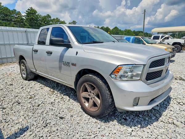 2017 RAM 1500 ST QUAD CAB 4X2