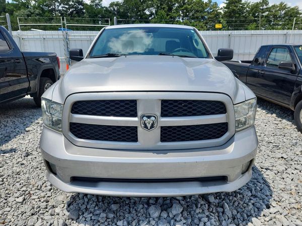 2017 RAM 1500 ST QUAD CAB 4X2