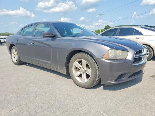 2013 DODGE CHARGER SE