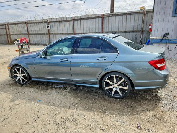 2012 MERCEDES-BENZ C C250