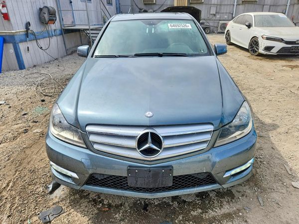 2012 MERCEDES-BENZ C C250