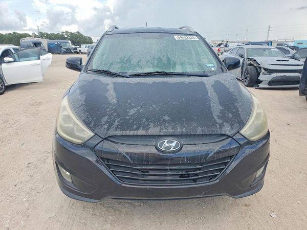 2015 HYUNDAI TUCSON GLS (Middle)