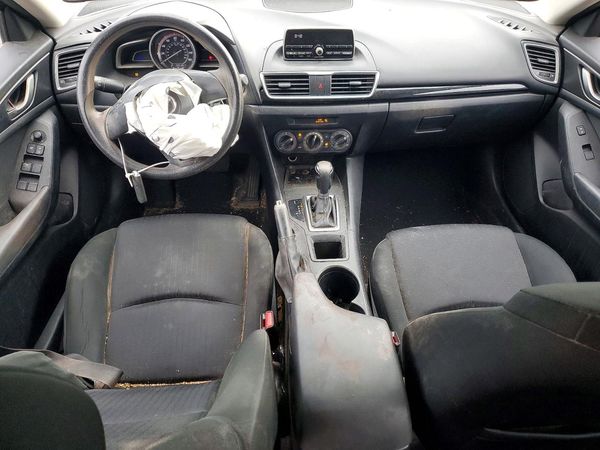 2015 MAZDA 3 SV/Base