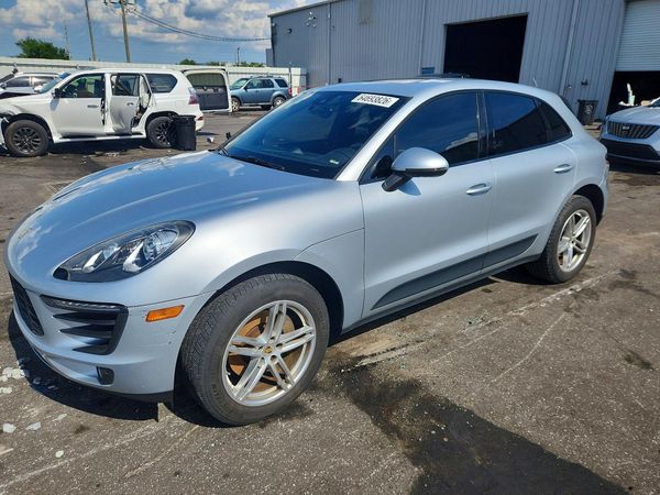 2017 PORSCHE MACAN