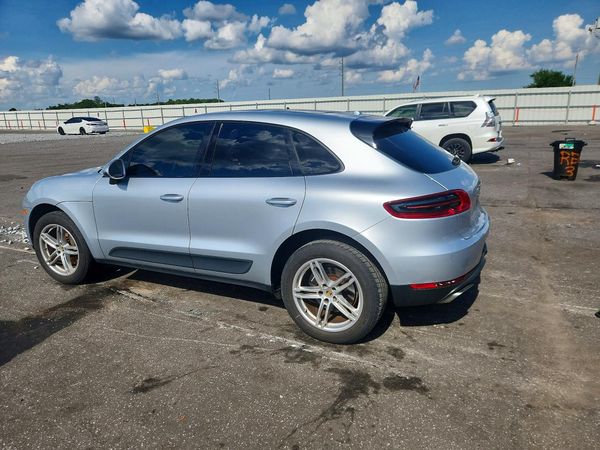 2017 PORSCHE MACAN