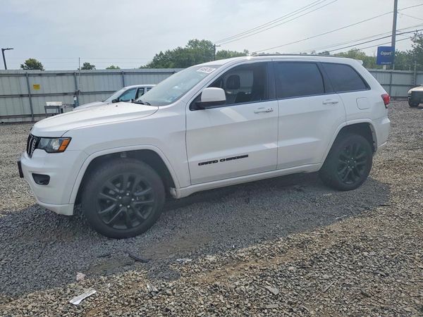 2020 JEEP GRAND CHEROKEE Laredo